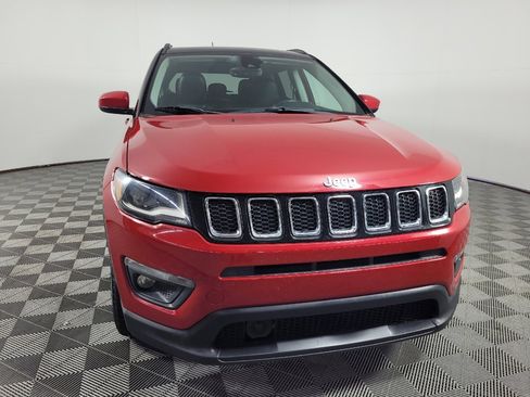 Used 2018 Jeep Compass Latitude w/ Safe & Security Group FWD image 14