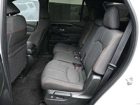 Certified 2023 Honda Pilot Sport image 21