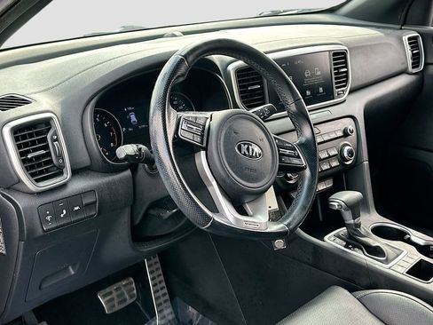 Certified 2022 Kia Sportage Nightfall Edition image 9