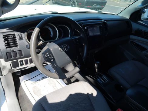 Used 2015 Toyota Tacoma 2WD Access Cab image 6