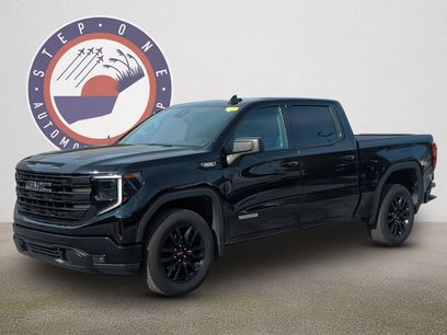 Used 2025 GMC Sierra 1500 Elevation