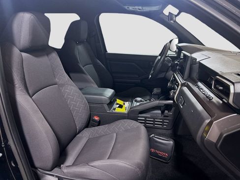 Used 2025 Toyota Tacoma 4x4 Double Cab image 23