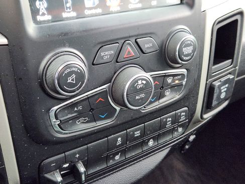 Used 2017 RAM 1500 Big Horn image 24