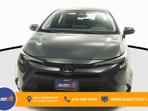 Used 2024 Toyota Corolla LE FWD image 4