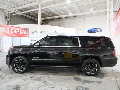 Used 2019 GMC Yukon XL Denali w/ Denali Ultimate Package AWD/4WD image 6
