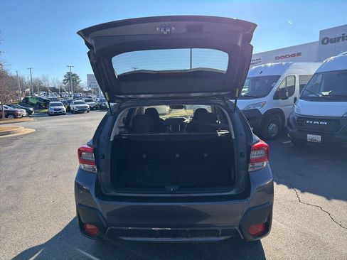 Used 2022 Subaru Crosstrek 2.0i Premium image 9