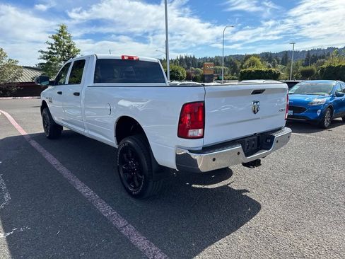 Used 2018 RAM 2500 Tradesman w/ Chrome Appearance Group AWD/4WD image 6