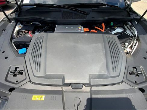Used 2022 Audi e-tron Premium image 30