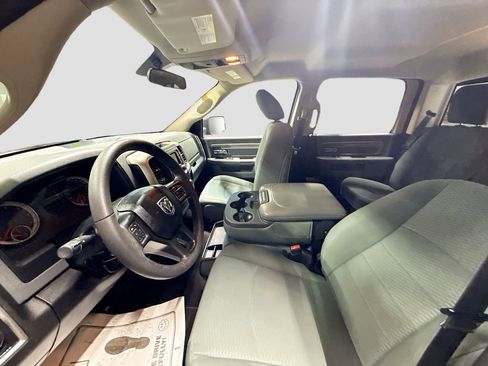 Used 2019 RAM 1500 Classic SLT image 19