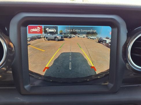 Used 2023 Jeep Wrangler Unlimited Rubicon 392 w/ Trailer Tow Package AWD/4WD image 11
