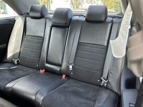 Used 2016 Toyota Camry XSE w/ Moonroof Package FWD image 16