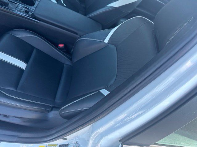 Used 2025 Toyota Camry SE FWD image 11