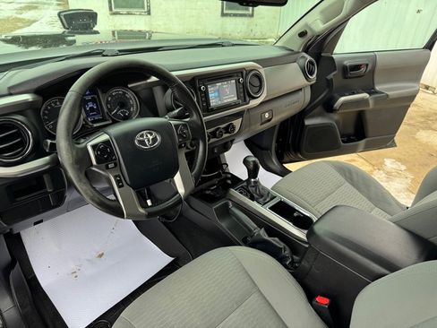 Used 2016 Toyota Tacoma 4x4 Access Cab image 23