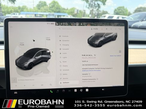 Used 2023 Tesla Model Y Performance AWD/4WD image 40