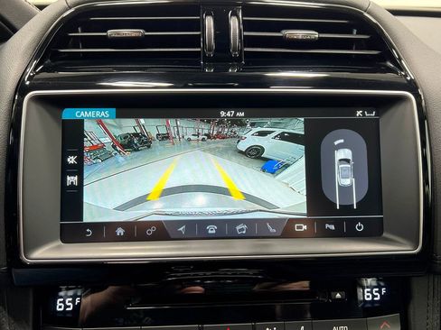 Used 2019 Jaguar F-PACE Prestige AWD/4WD image 11