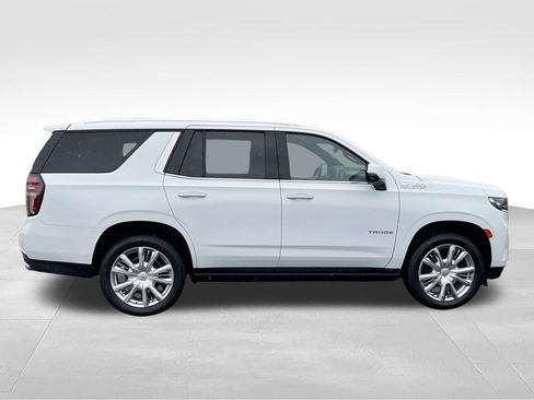 Used 2023 Chevrolet Tahoe High Country AWD/4WD image 9