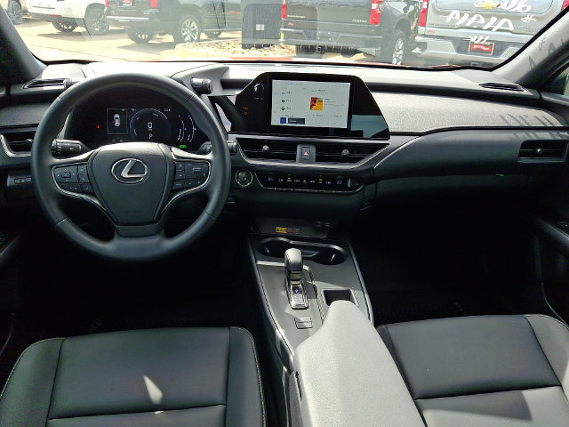 Used 2025 Lexus UX 300h FWD w/ Accessory Package (Z2) image 11