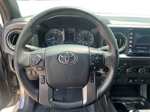 Used 2020 Toyota Tacoma TRD Off-Road image 16