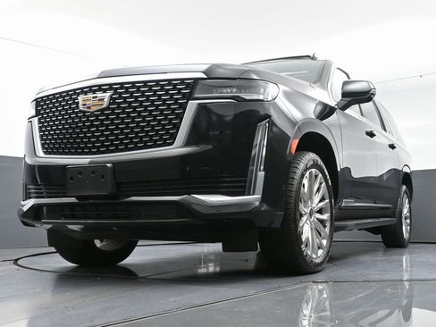 Used 2023 Cadillac Escalade ESV Premium Luxury image 54