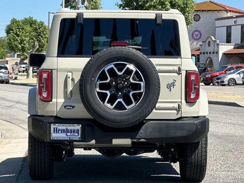 Used 2025 Ford Bronco Outer Banks AWD/4WD image 5