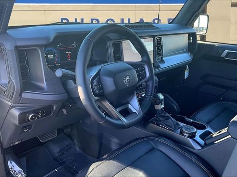 New 2025 Ford Bronco Badlands w/ Sasquatch Package image 7