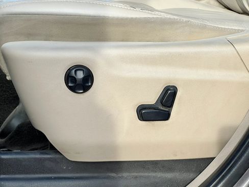 Used 2014 Jeep Grand Cherokee Limited RWD image 16