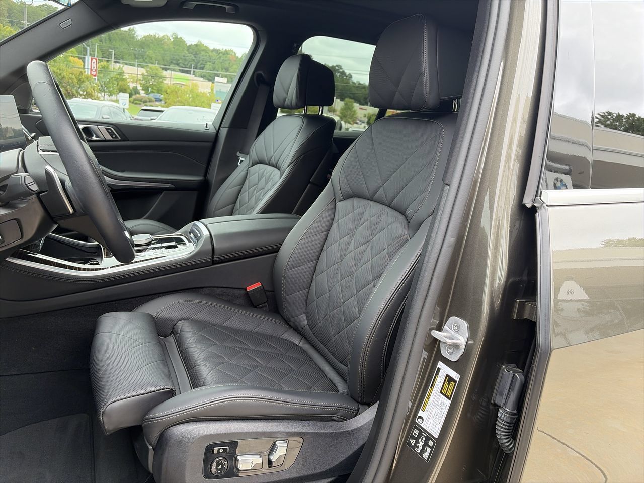 Used 2026 BMW X5 xDrive40i AWD/4WD image 14