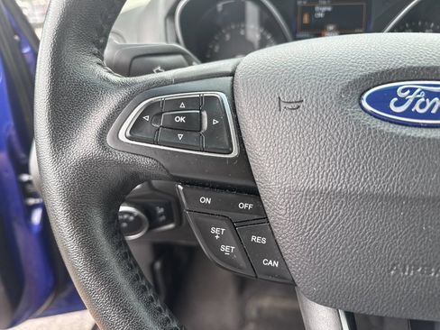 Used 2015 Ford Focus Titanium FWD image 16