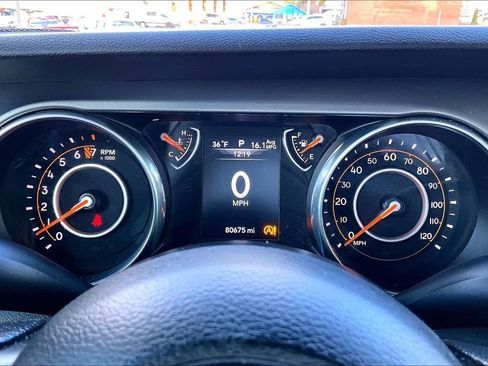 Used 2018 Jeep Wrangler Unlimited Sport image 20