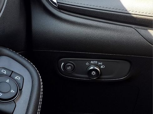 Used 2025 Buick Encore GX Preferred FWD image 13
