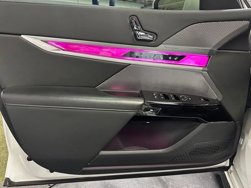 Used 2024 BMW 760i xDrive 760i xDrive Sedan 4D w/ Premium Package image 12