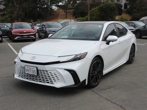 Used 2025 Toyota Camry XSE w/ Premium Plus Package FWD image 3