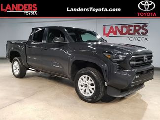 Used 2024 Toyota Tacoma SR5 video 1