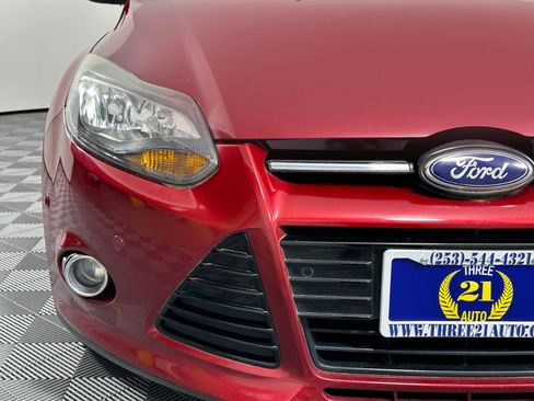 Used 2013 Ford Focus Titanium FWD image 4