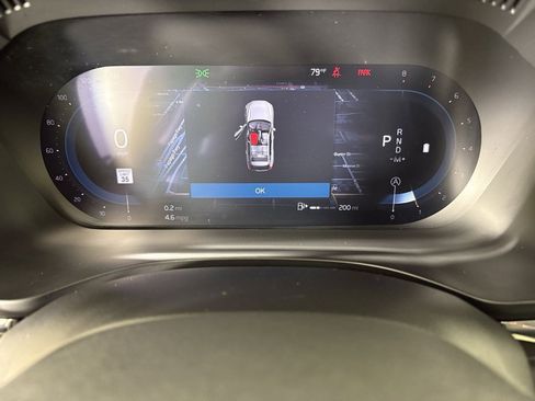 Used 2023 Volvo XC60 B5 Plus image 25