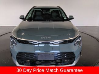 Used 2023 Kia Niro Wind w/ Wind Preserve Package video 2