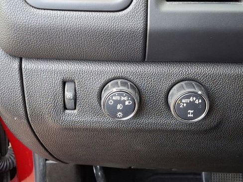 Used 2021 Chevrolet Colorado LT w/ LT Convenience Package image 35