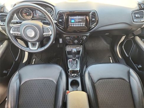 Used 2021 Jeep Compass Latitude image 19