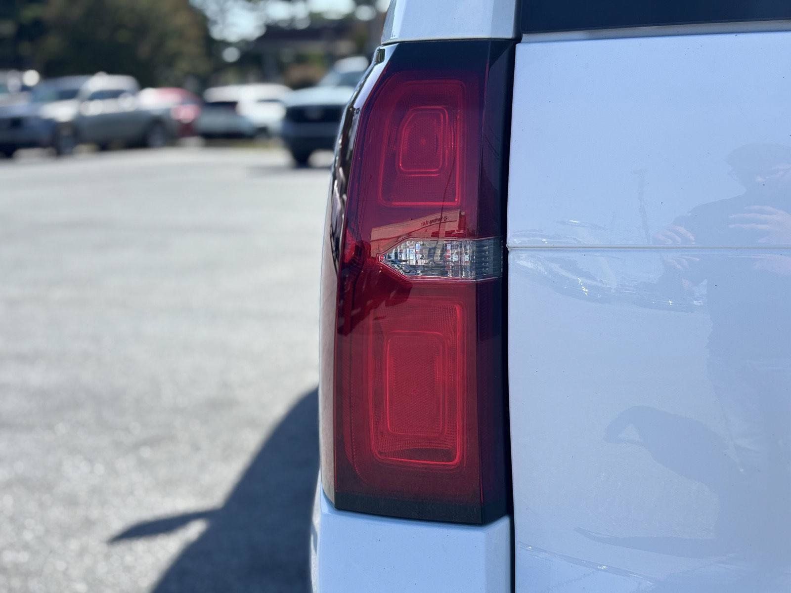 Used 2020 Chevrolet Suburban LT AWD/4WD image 9