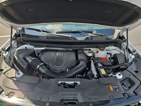 Used 2024 Chevrolet Traverse RS image 31