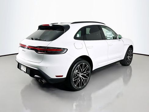 New 2026 Porsche Macan image 9