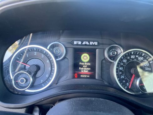 Used 2023 RAM 1500 Big Horn w/ Trailer Tow Group image 8