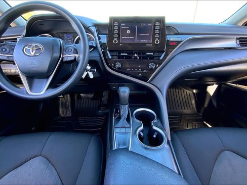 Used 2022 Toyota Camry LE image 14