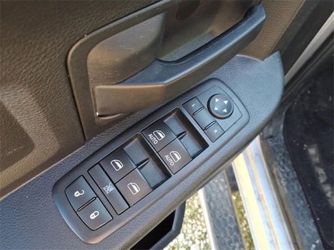 Used 2016 RAM 1500 Express image 35