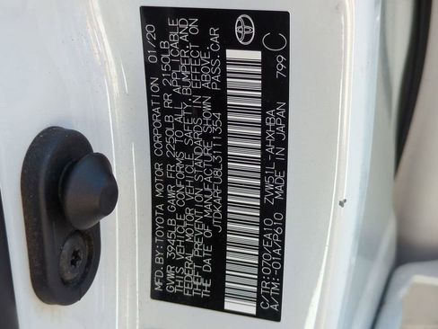 Used 2020 Toyota Prius XLE image 31