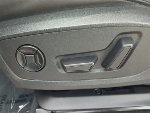 Used 2022 Audi Q3 2.0T Premium Plus w/ Premium Plus Package image 20