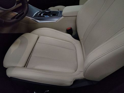 Used 2025 BMW i4 xDrive40i w/ Parking Assistance Package image 19