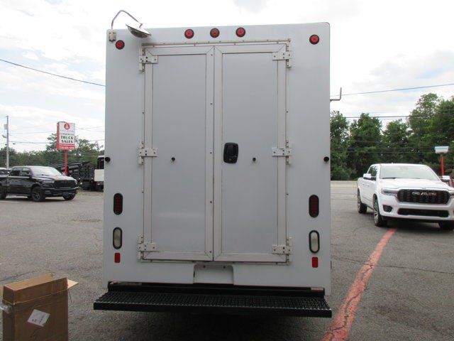 Used 2017 Ford E-350 and Econoline 350 Super Duty w/ Power Windows & Locks Group RWD image 20