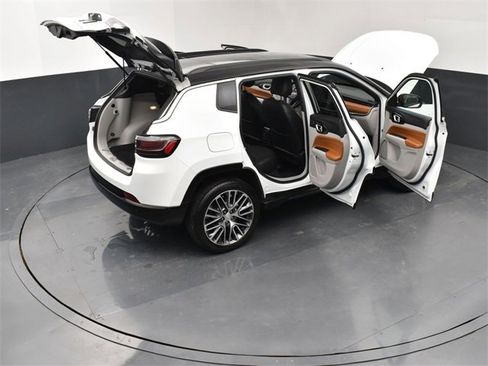 Used 2024 Jeep Compass Limited w/ Elite Group image 30