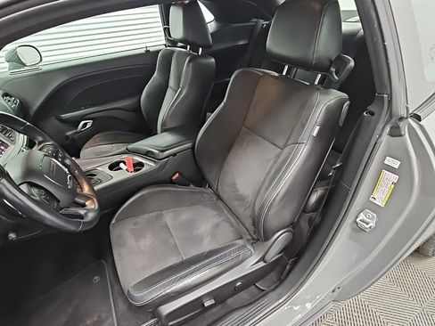 Used 2023 Dodge Challenger GT w/ Plus Package image 29